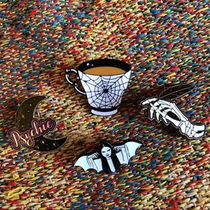 Goth horror spookybox 4 pin bundle